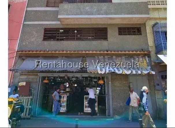 Comercial (Edificio) en Venta en Catia, Distrito Metropolitano