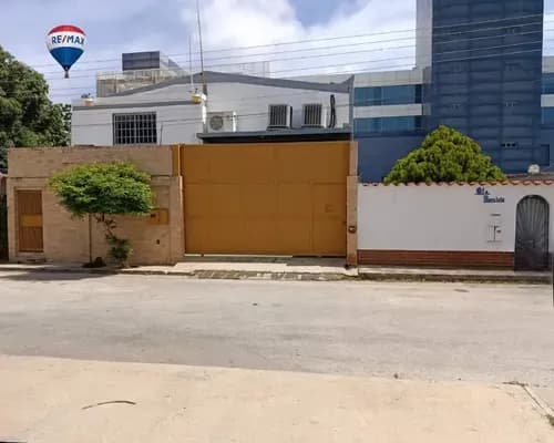 Re/max 2 Mil Vende, Terreno Con Galpón, En Avenida La Auyama, Nueva Esparta, Isla De Margarita