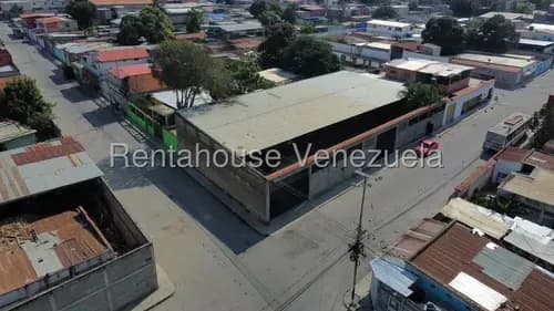 Estefani Salon R.a.h, Vende Amplio Galpón De 763 Mts2 En Zona Oeste, Barquisimeto-lara-/26-14266