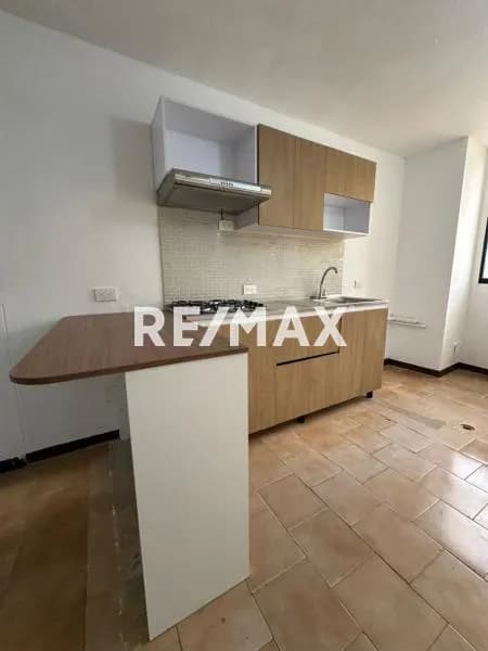 EN ALQUILER APARTAMENTO EN RESIDENCIAS DON LUIS EN LAS VEGAS DE TARIBA