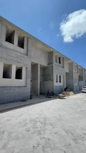 Townhouses Frente A Parque El Retiro San Antonio De Los Altos A Estrenar Con Cocina Empotrada Hay Con Pisos De Madera Y Porcelanato 110 Mts 2 Hab 2 Baños 2 Puestos Amplia Terraza Para Usos Múltiples