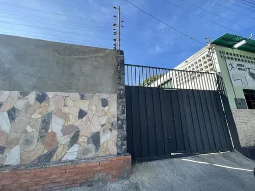 26-10749 Maria Martinez Alquila Galpon De 395 Mts2 Diseñado Para Maximizar Tu Eficiencia Operativa En Una Ubicación Inmejorable.