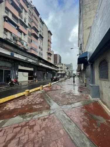 Venta Local Comercial Av Urdaneta A Una Cuadra