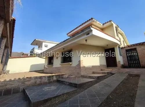 Nereida Ofrece En Venta Casa-quinta En Urbanizacion Estratégica Del Norte De Valencia. Cod. 26-17672 Cliente Directo