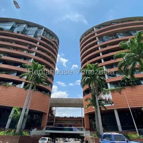 Local Comercial En Alquiler Urb. Chacao. 26-171000 Neyla Cedeño