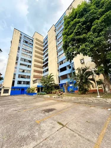 En Venta Estratégico Apartamento Piso 03 Pueblo Nuevo San Cristóbal Tachira Venezuela Ygn