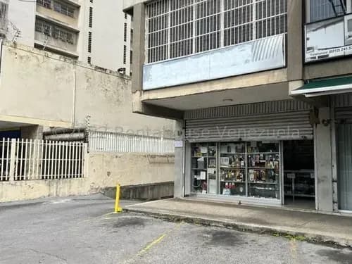 Ferretería En Venta. En La Urbina. Mls#23-14218. Ch.