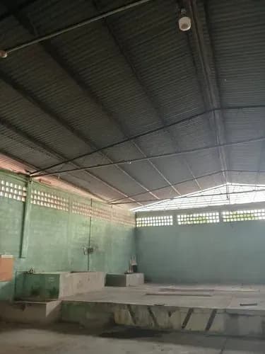 Bienhechurías De Un Galpón Con Una Casa Y Ubicado En Barcelona Estado Anzoátegui. 29ab. Bc