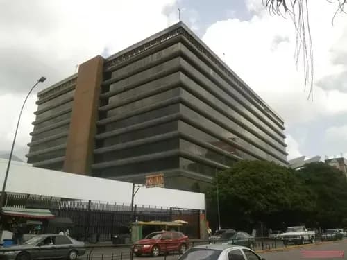Oficina En Alquiler De 865/m2 Centro Seguros La Paz/ Boleita