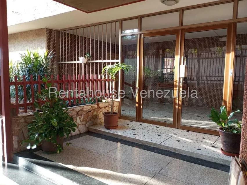 Apartamento (1 Nivel) en Venta en Avenida Bella Vista, Zulia
