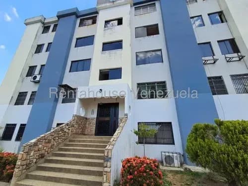 Julio Latouche 26-14351 Apartamento En Venta Naguanagua, Planta Baja, Conjunto Privado Con Pozo De Agua,,