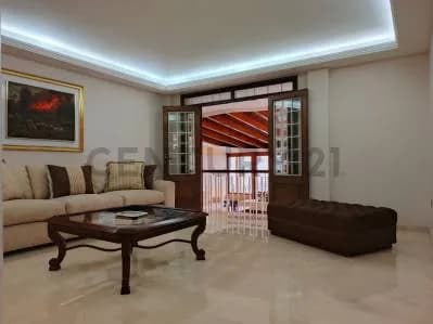 URB. EL MARQUES, CASA - QUINTA VENTA , CARACAS edo. MIRANDA