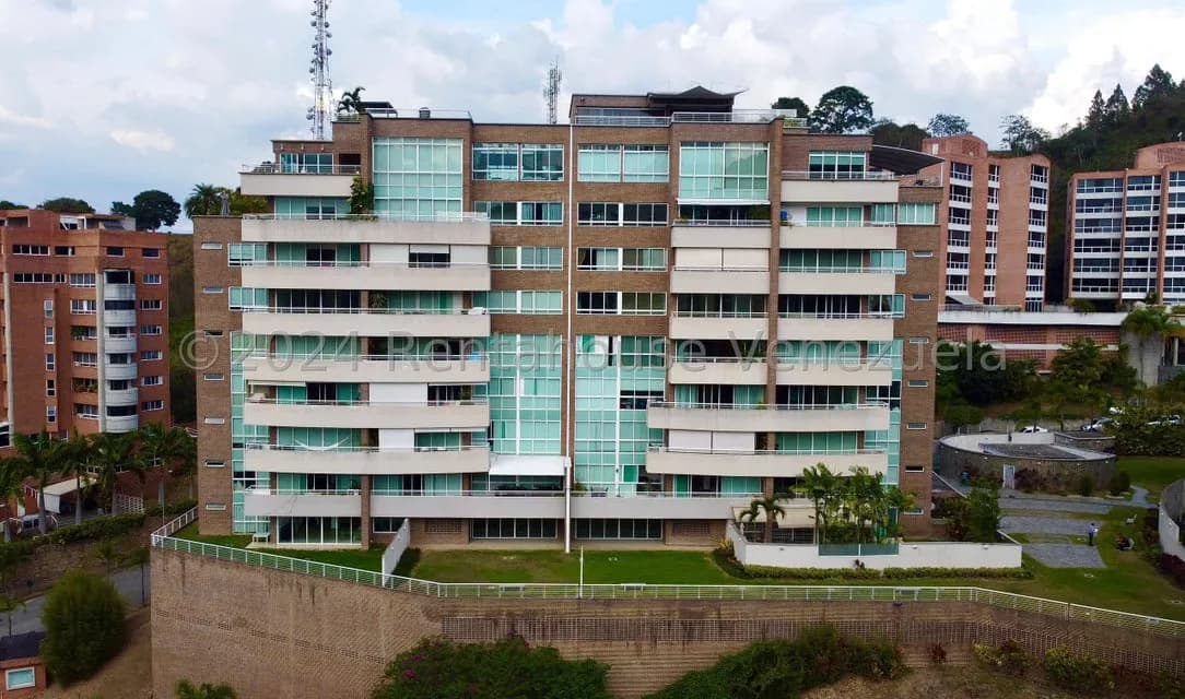 Apartamento (Multiples Niveles) en Venta en Solar del Hatillo, Distrito Metropolitano