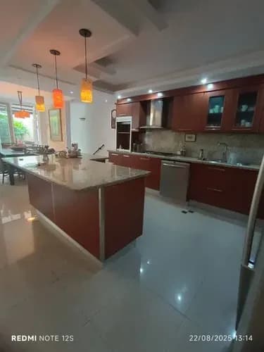 35-51 Alquila Townhouse Resid. Doral Park Mañongo Anny