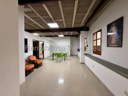 Lcda. Milagros Inmuebles Nazareth Oficina En Alquiler En Barquisimeto Lara Zona Centro. Codigo Del Inmueble 26-18941 Economica Comercial Economico