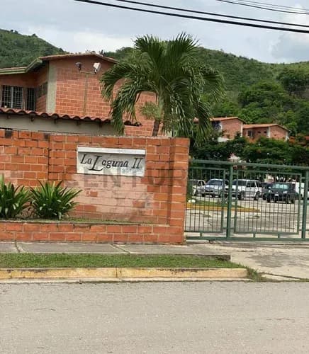 Venta Apto. Conjunto Residencial La Laguna Ii