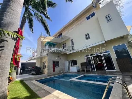 Casa En Venta Santa Paula Remodelada Con Piscina Y Planta Eléctrica Kp #26-11288