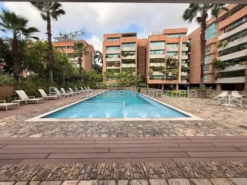 Af- Apartamento Penthouse En Venta En Campo Alegre, Con 3 Habitaciones, 4 Puestos De Estacionamiento, Vigilancia, Gimnasio, Piscina, Pozo De Agua, Planta Eléctrica
