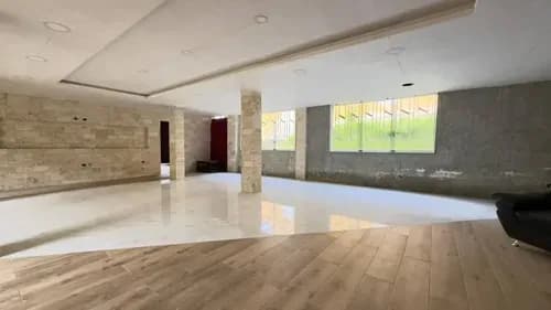 Casa En Venta En Urb. La Entrada Naguanagua Buscas Vivir En Una Zona Con Excelente Clima De Montana Casa A Terminar De Diseñar A Tu Gusto, Area De Terreno 909 M2. Rg