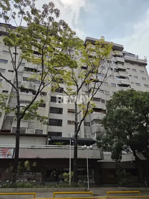 ALQUILER APARTAMENTO FULL EQUIPO EL ROSAL 106M2 3H2B1E