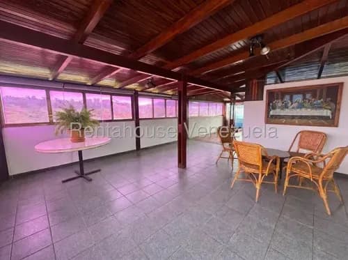 Anexo Muy Amplio Y Con Agradable Vista En Alquiler En Guaicay 26-18422 Jca