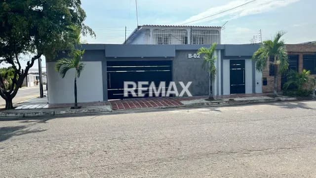 Moderna Casa de Esquina en Villa Alianza I, Ciudad Alianza, Guacara