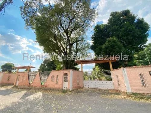Terreno En Venta En El Limón Maracay 25-12996 Irrr