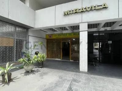 SE VENDE LOCAL A PIE DE CALLE EN EL MARQUES
