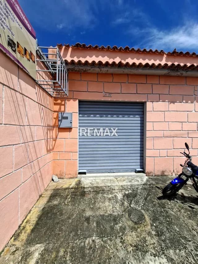 En Alquiler Local Comercial ubicado en Guanare, Calle 13 entre Carreras 9 y 10, Sector La Arenosa, Guanare, Portuguesa, Venezuela