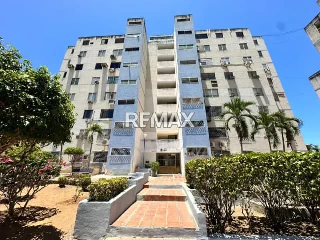 EN VENTA APARTAMENTO EN RESD. MARAZUL, URB PARAISO 2 - ISLA DE MARGARITA