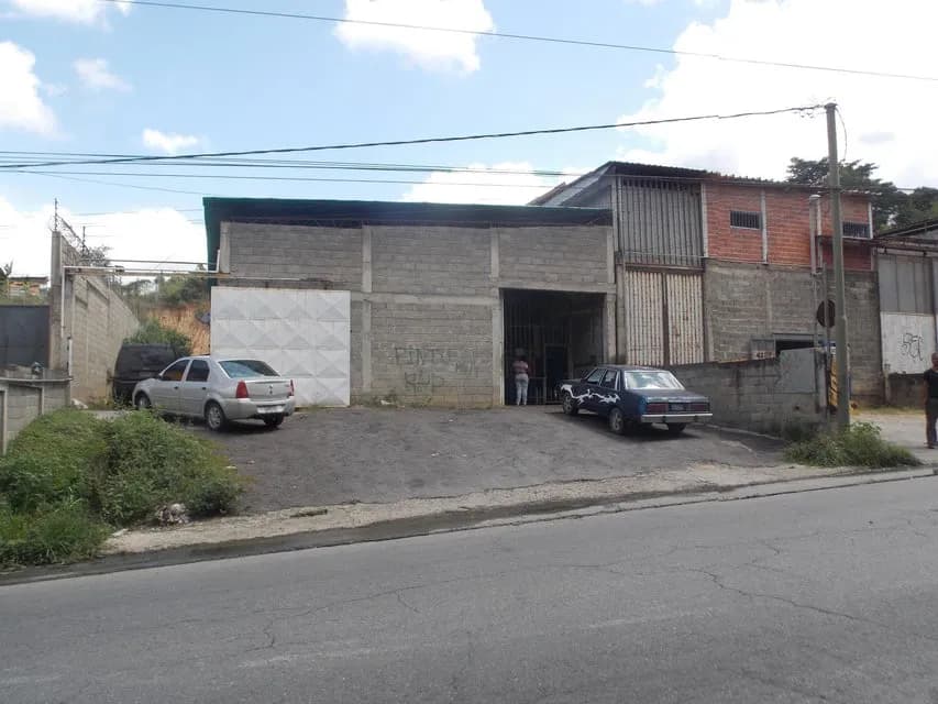 Comercial (Galpon - Deposito) en Venta en Guatire, Miranda