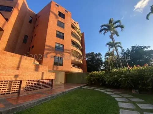 Amplio Apartamento En Venta Urbanización Alta Florida