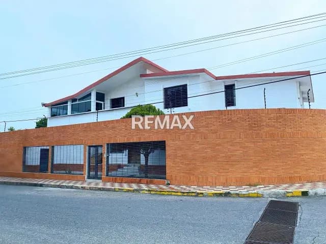 Casa en Venta Carrera 19 Zona Oeste - Barquisimeto
