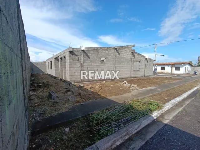 Casa Obra Gris en Venta Urb Don Abraham