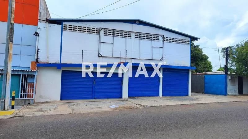 Local Comercial a 1 Cuadra del Corredor Vial Los Cactus