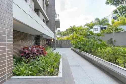 Edificio Multifamiliar En Venta En La Castellana Apartamentos A Estrenar 25-7316