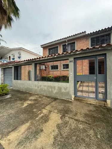 Casa Moderna En Venta De 2 Plantas Urb Trigal Norte Jc-lp