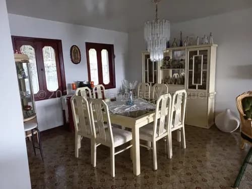 Vendo Hermosa Casa En Calle Cerrada. Vista Infinita Espectacular, 3 Niveles. La Lagunita Country Club !!! Aquí Puede Hacer La Casa De Sus Sueños ...contactame .. Lo
