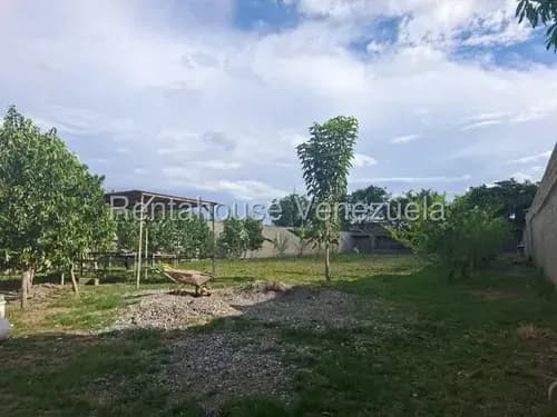En Cabudare Vendo Lote De Terreno Propio, Cercado De Bloque, Cerco Eléctrico, Alarma. Héctor Malavé, Cód. 26-10675