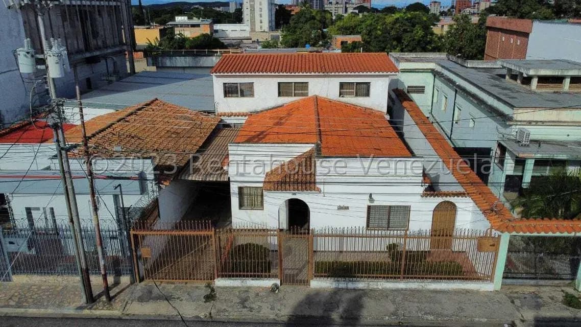 Casa (Multipes Niveles) en Venta en Zona Este, Lara