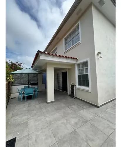 Vendo Townhouse 212m2 Pampatar 0596