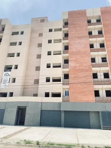Apartamento En Naguanagua Con Financiamiento A 24 Meses, Carmen N
