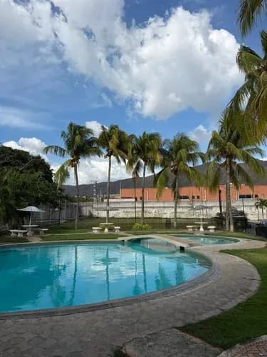 Wc, Townhouse En Venta En Mañongo Naguanagua Conjunto Cerrado C327199