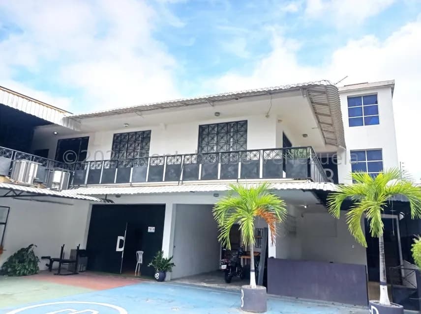 Comercial (Local Comercial) en Alquiler en Bararida, Lara