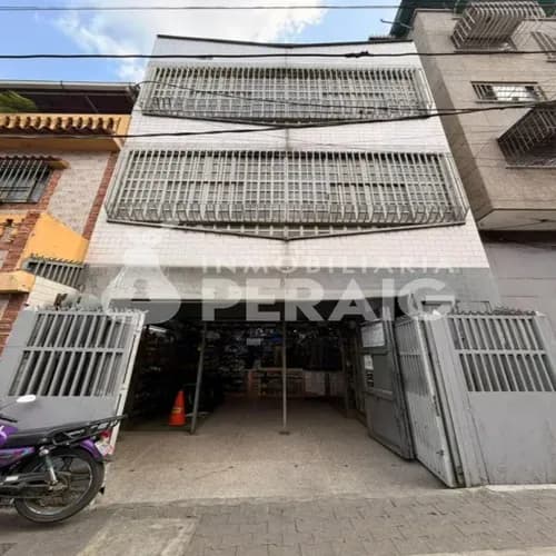 Edificio En Venta Catia/480m2/ref. 380,000.00/iv