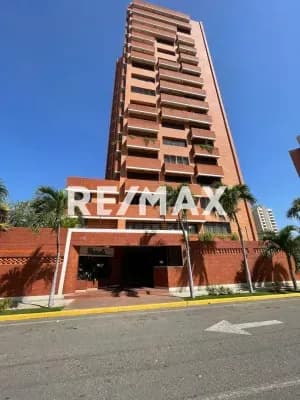 VENTA APARTAMENTO EN EDIF.RES PARIOLI