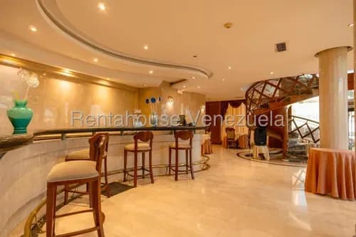 Extraordinario / Exclusivo Local / Centro Gastronomico / Venta Mls 26-15725 Catia La Mar