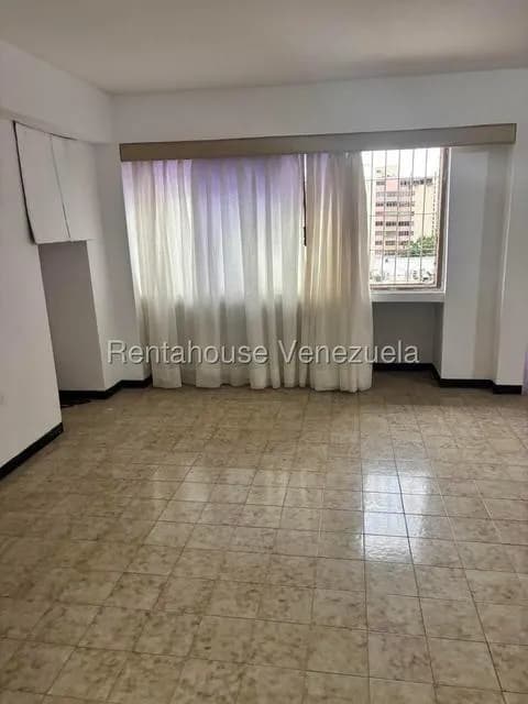 Apartamento (1 Nivel) en Alquiler en La Lago, Zulia