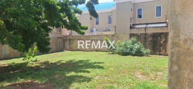 Terreno en Villa en Lago Mar Beach