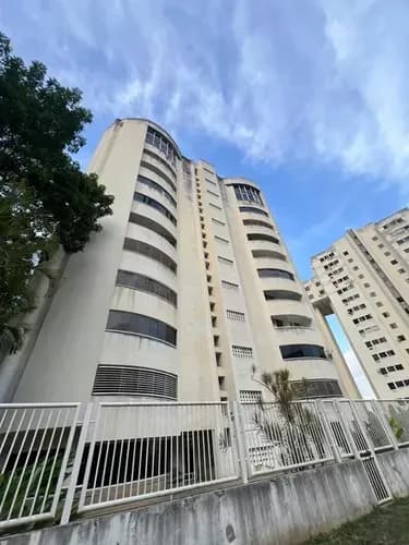 Apartamento En Venta En El Parral Res Marfil Suites Ls